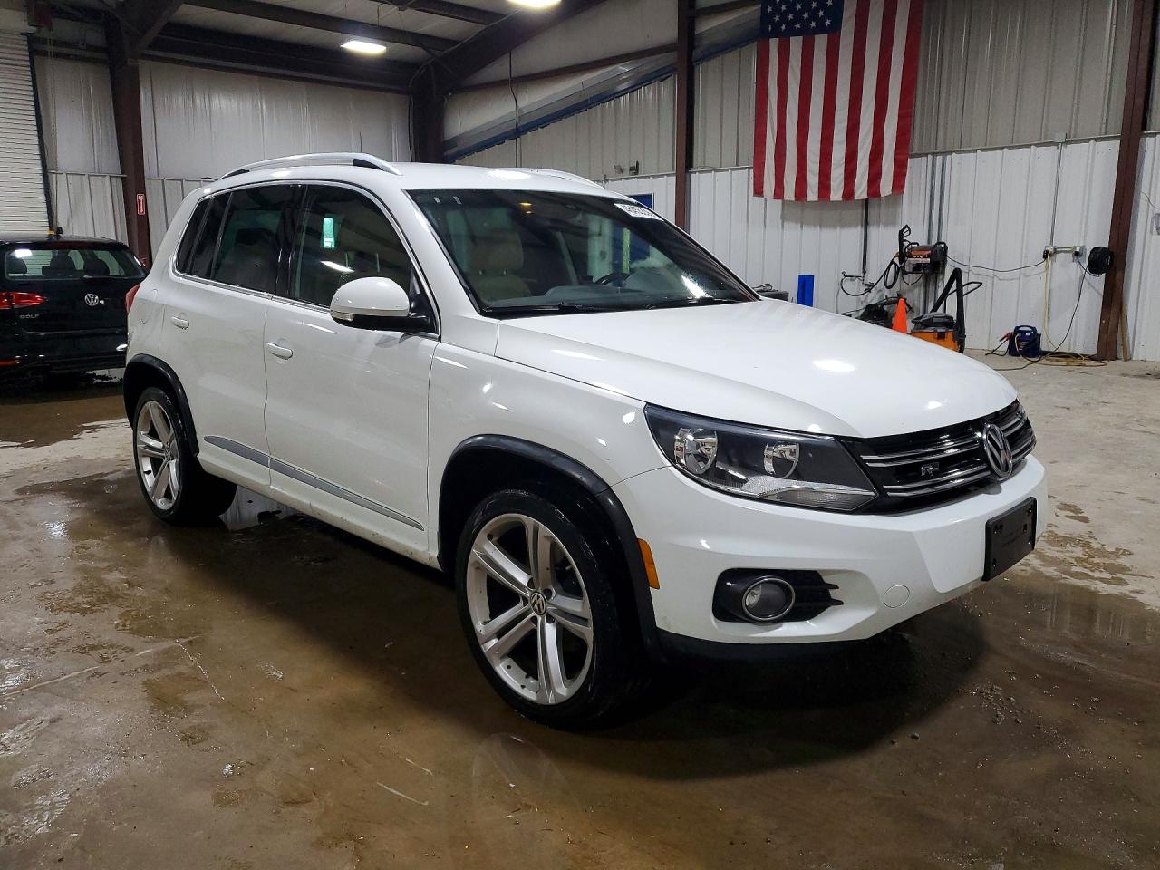 2016 VOLKSWAGEN TIGUAN S photo 7