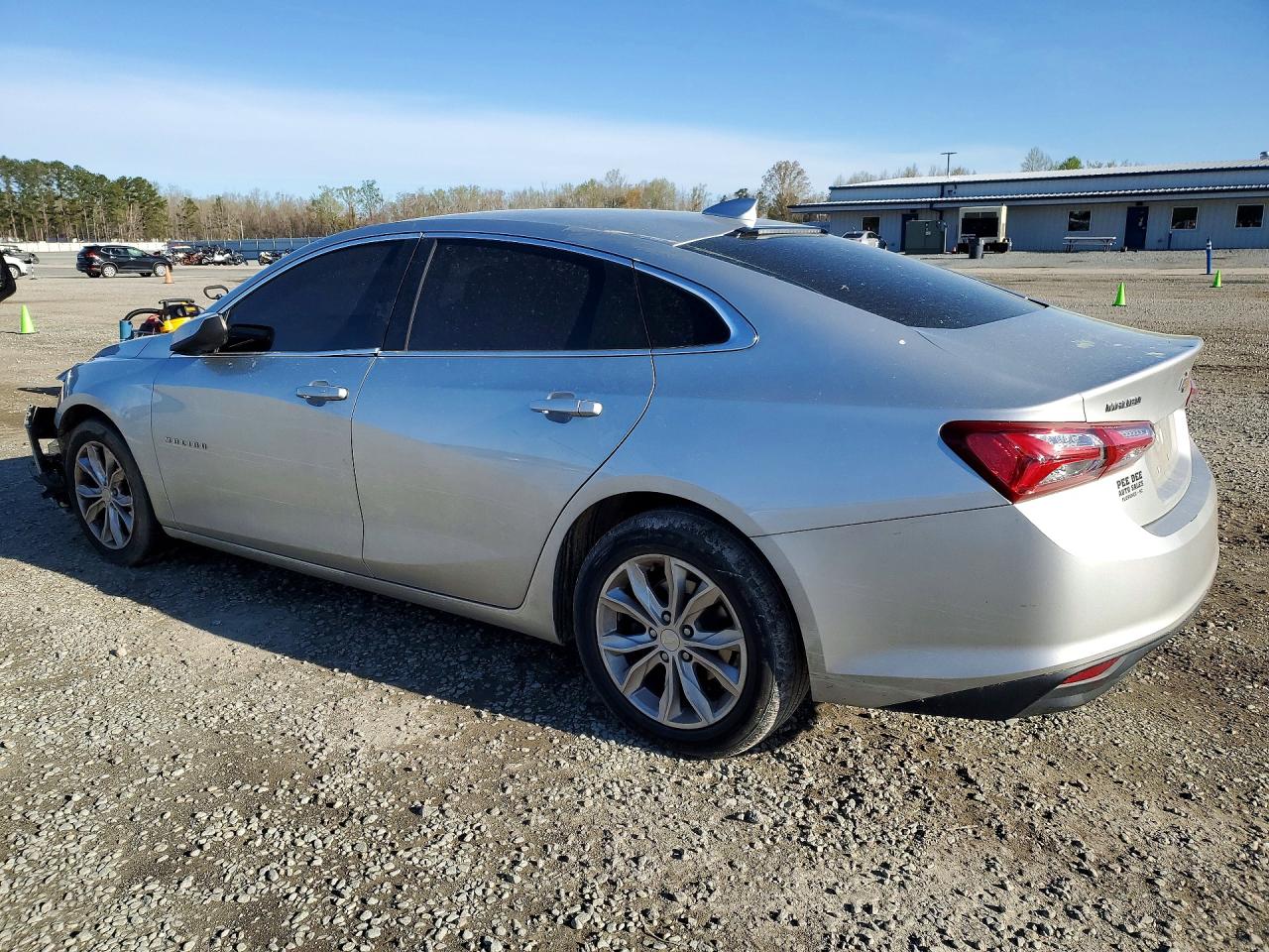 2020 CHEVROLET MALIBU LT photo 4