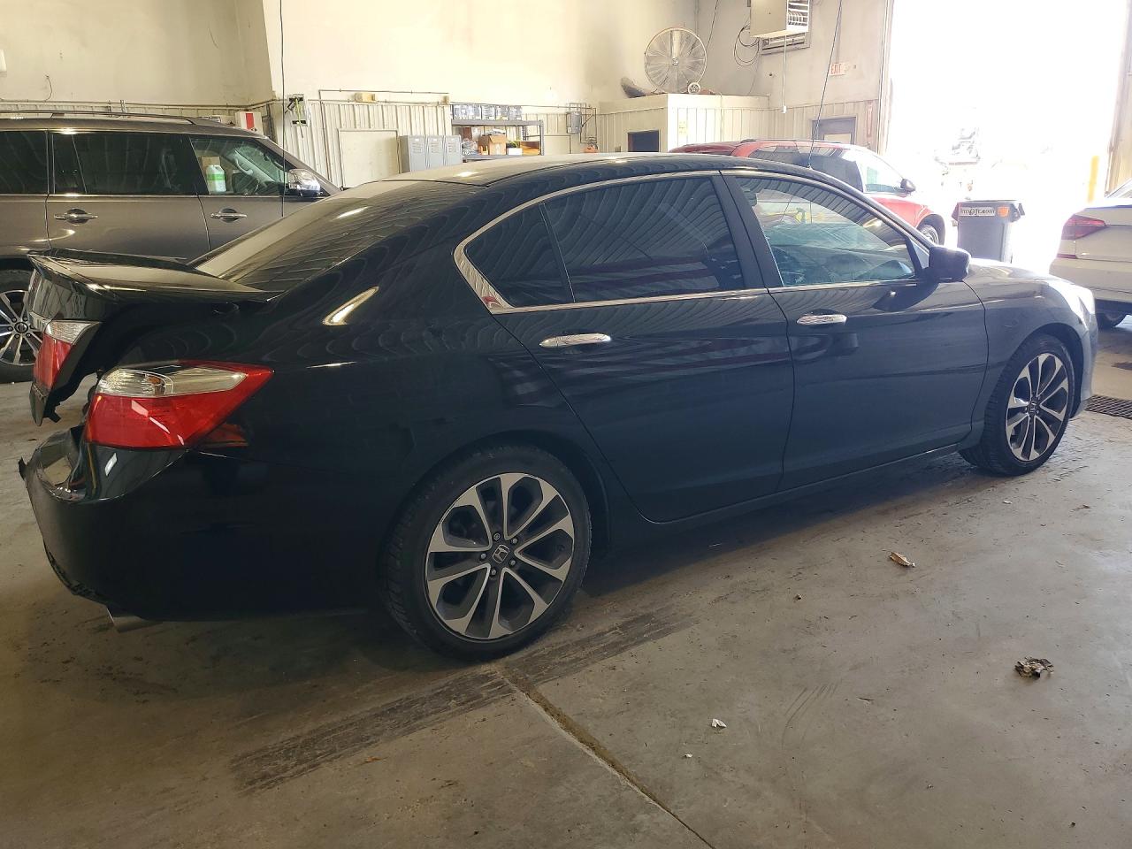 2015 HONDA ACCORD SPORT photo 7