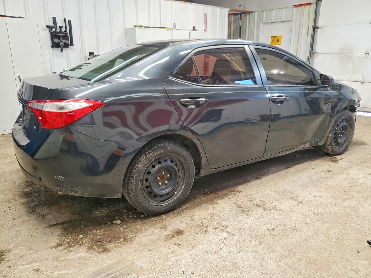 2015 TOYOTA COROLLA LE photo 5