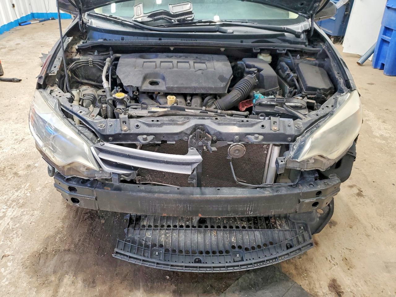 2015 TOYOTA COROLLA LE photo 21