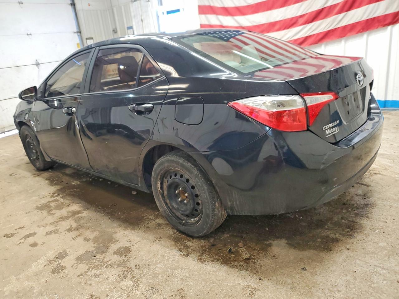2015 TOYOTA COROLLA LE photo 3