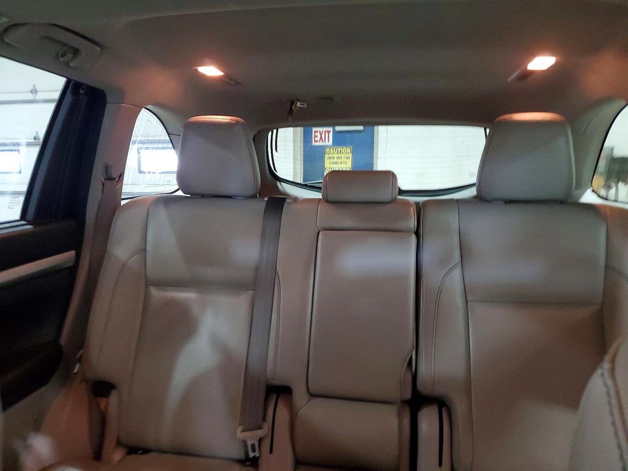 2018 TOYOTA HIGHLANDER XLE photo 19