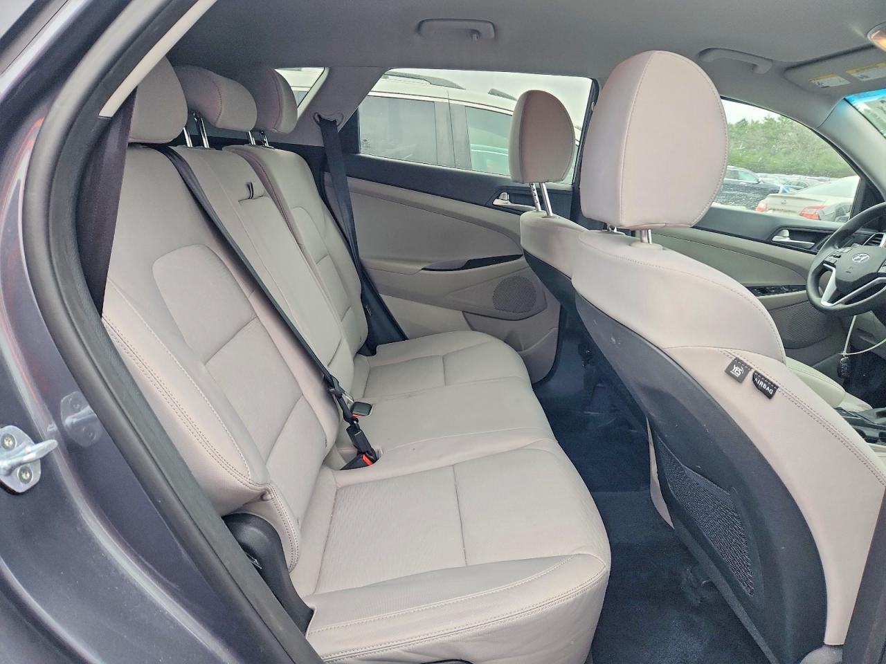 2019 HYUNDAI TUCSON SEL photo 31