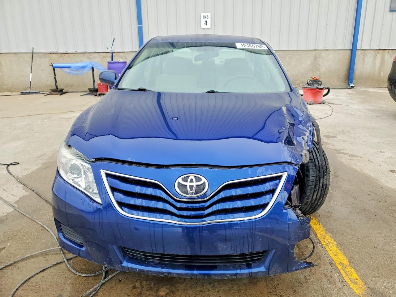 2010 TOYOTA CAMRY LE photo 9