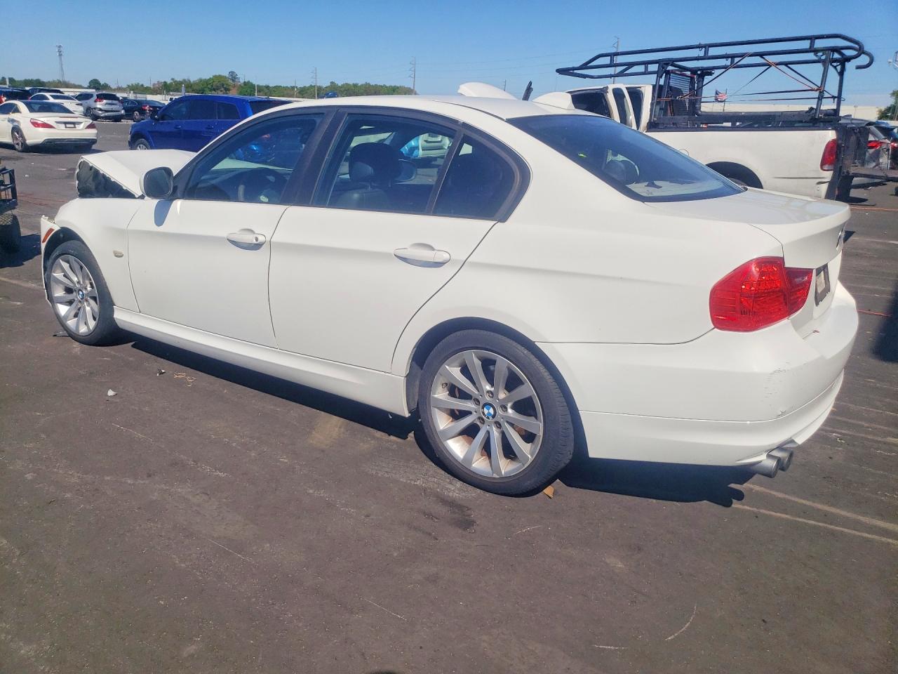 2011 BMW 328 I photo 2