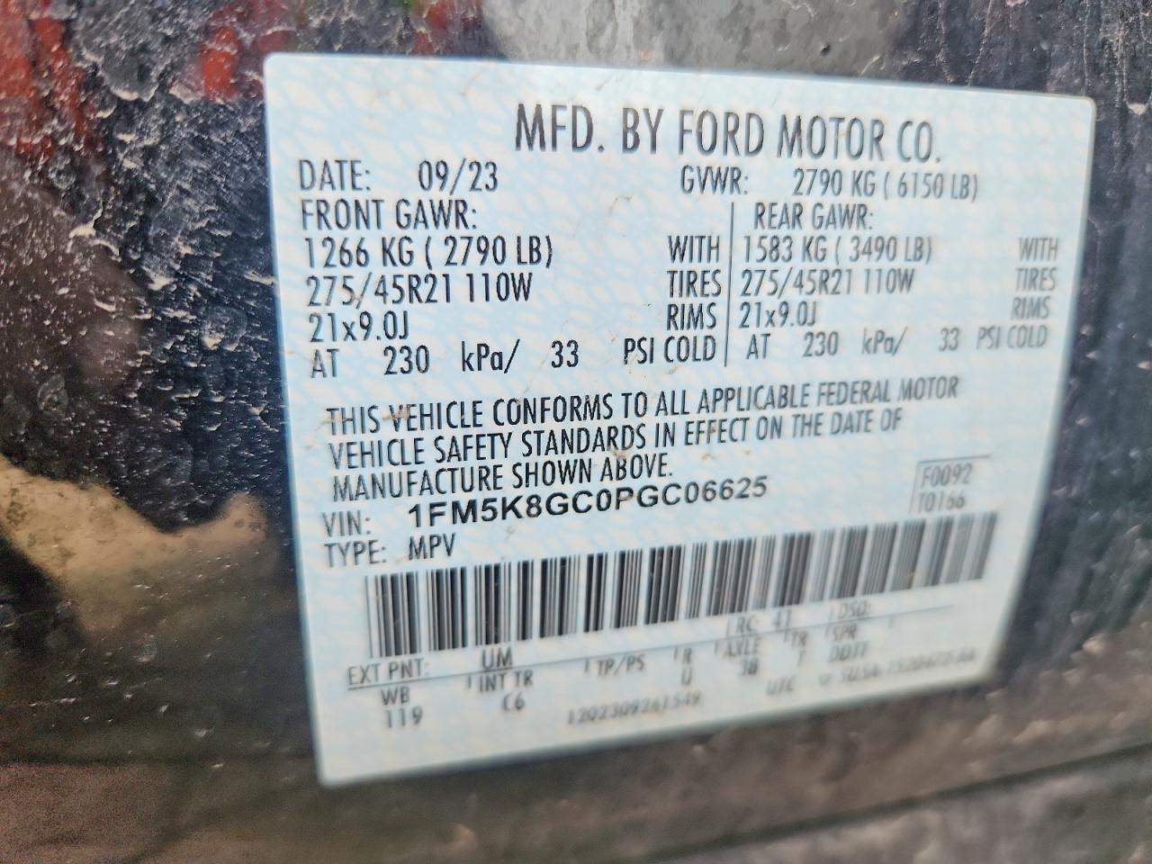 2023 FORD EXPLORER ST photo 37