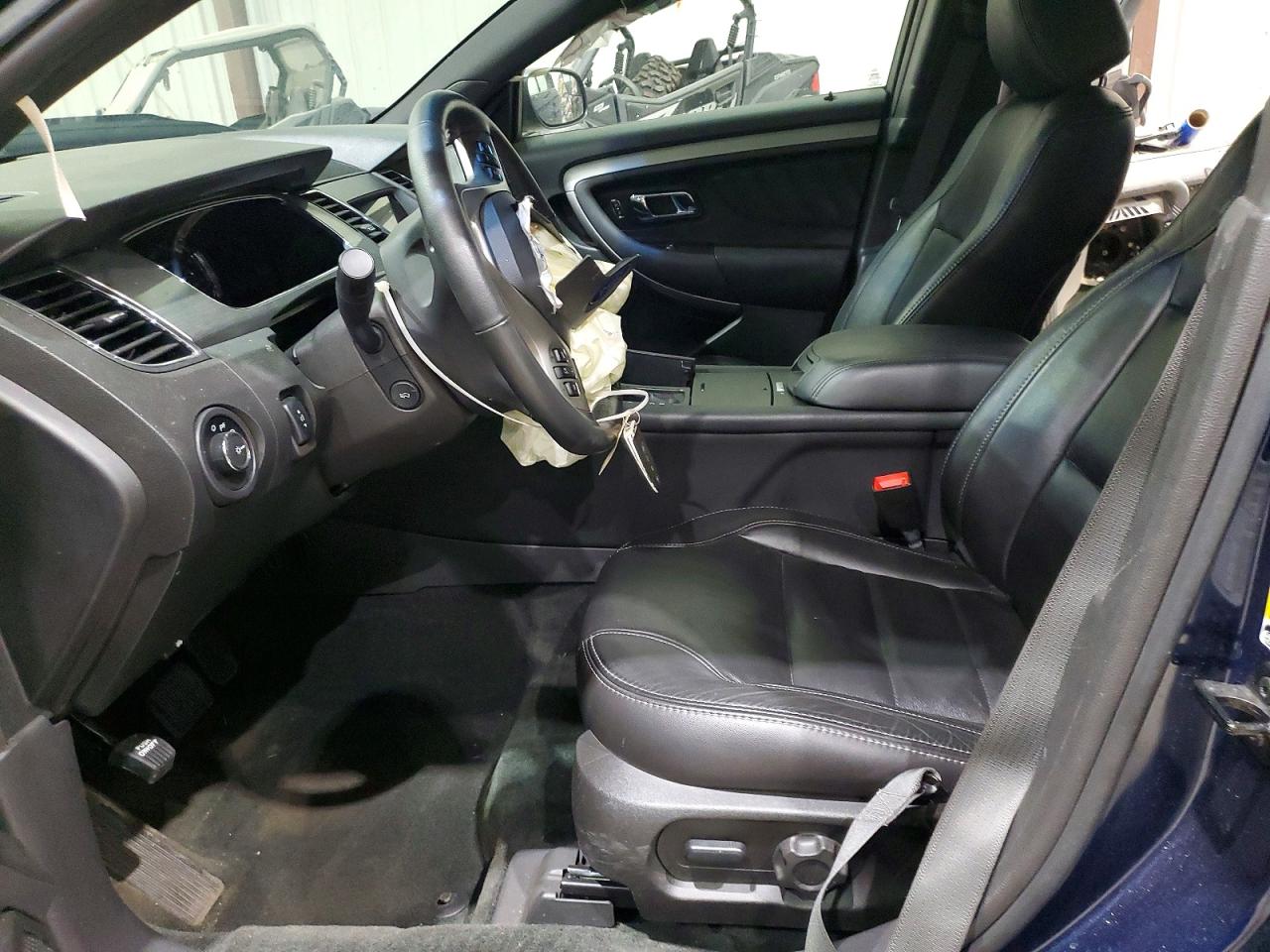 2016 FORD TAURUS SEL photo 13
