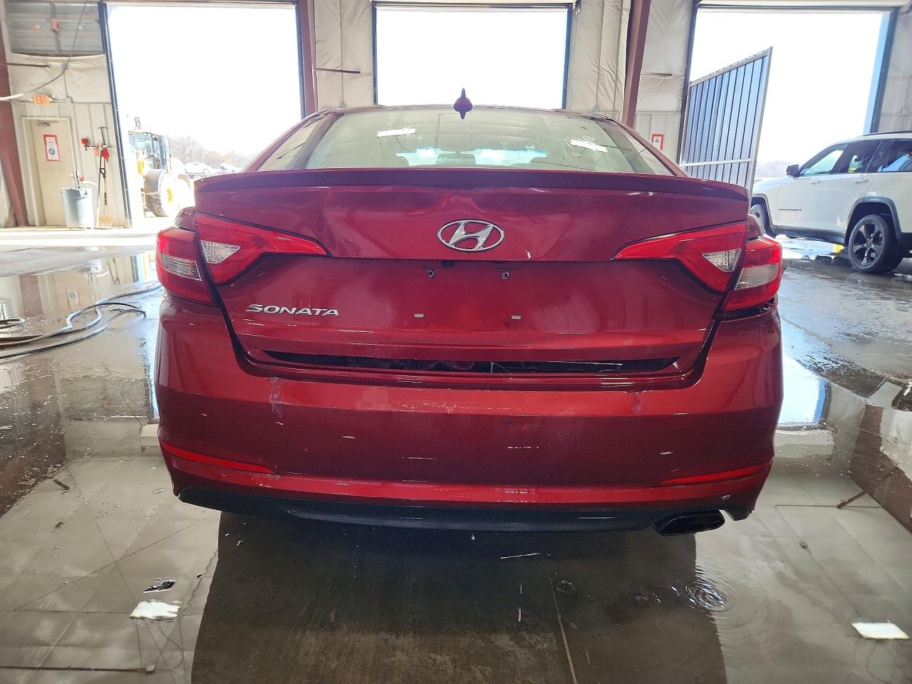 2015 HYUNDAI SONATA SE photo 6