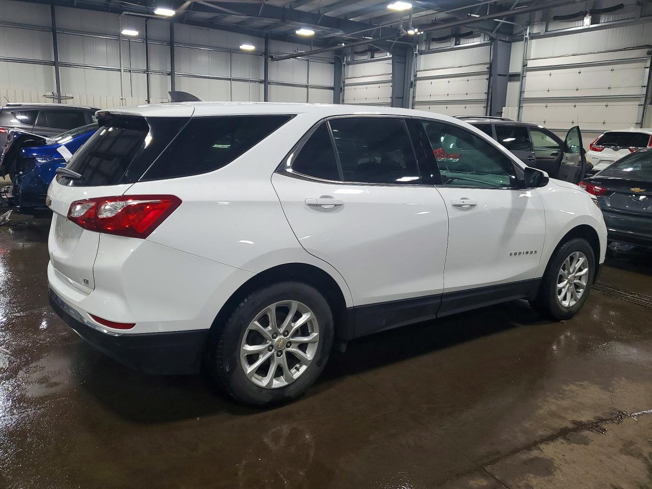 2020 CHEVROLET EQUINOX LT photo 7