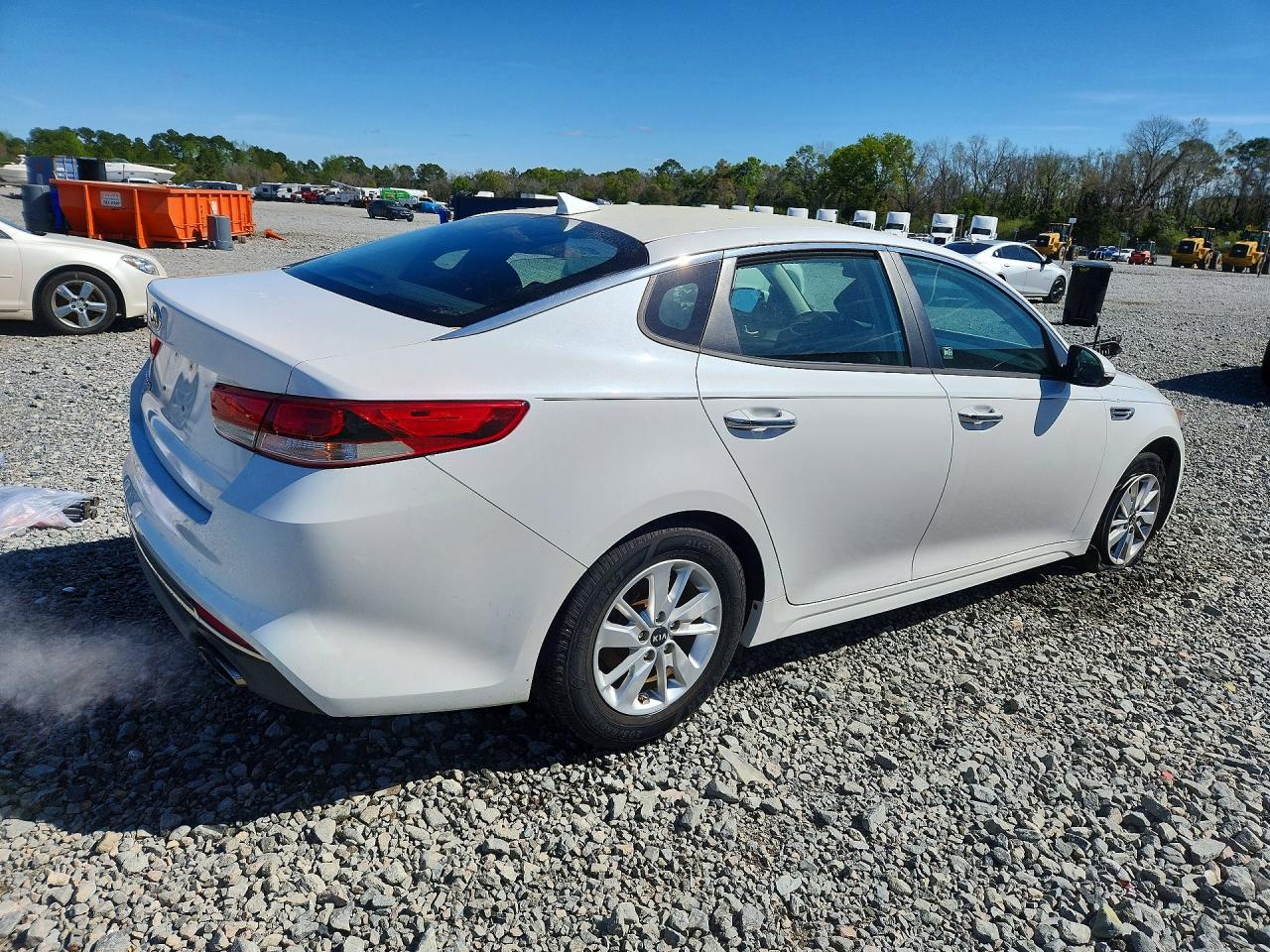 2016 KIA OPTIMA LX photo 5