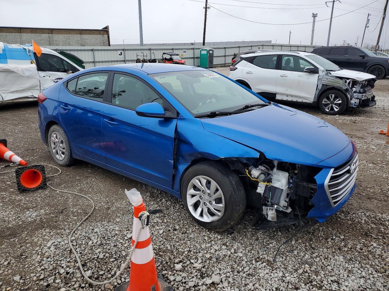 2018 HYUNDAI ELANTRA SE photo 4