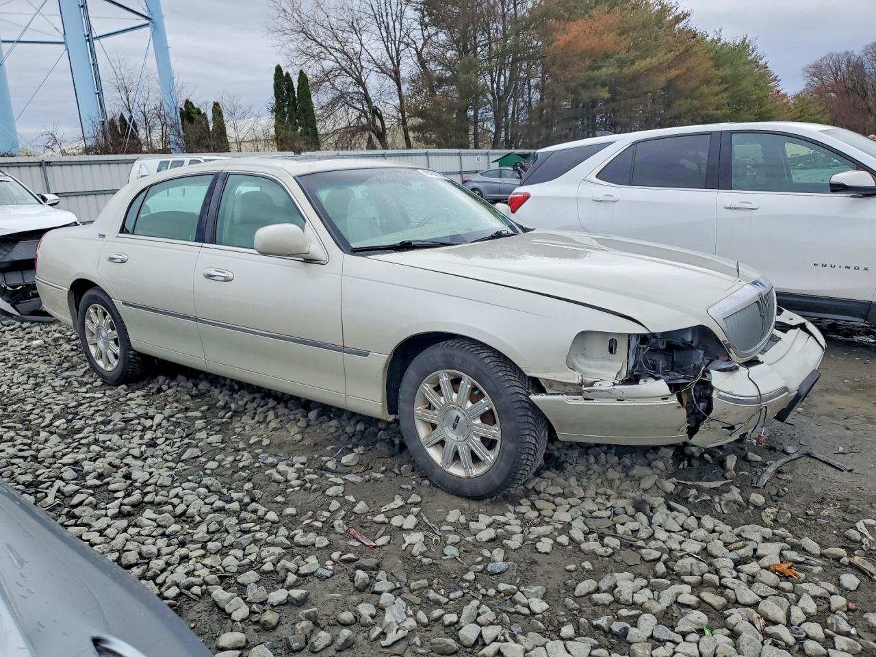 2007 LINCOLN TOWN CAR SIGNATURE LIMITED photo 10