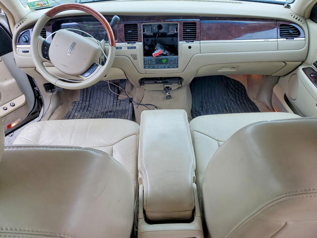 2007 LINCOLN TOWN CAR SIGNATURE LIMITED photo 22