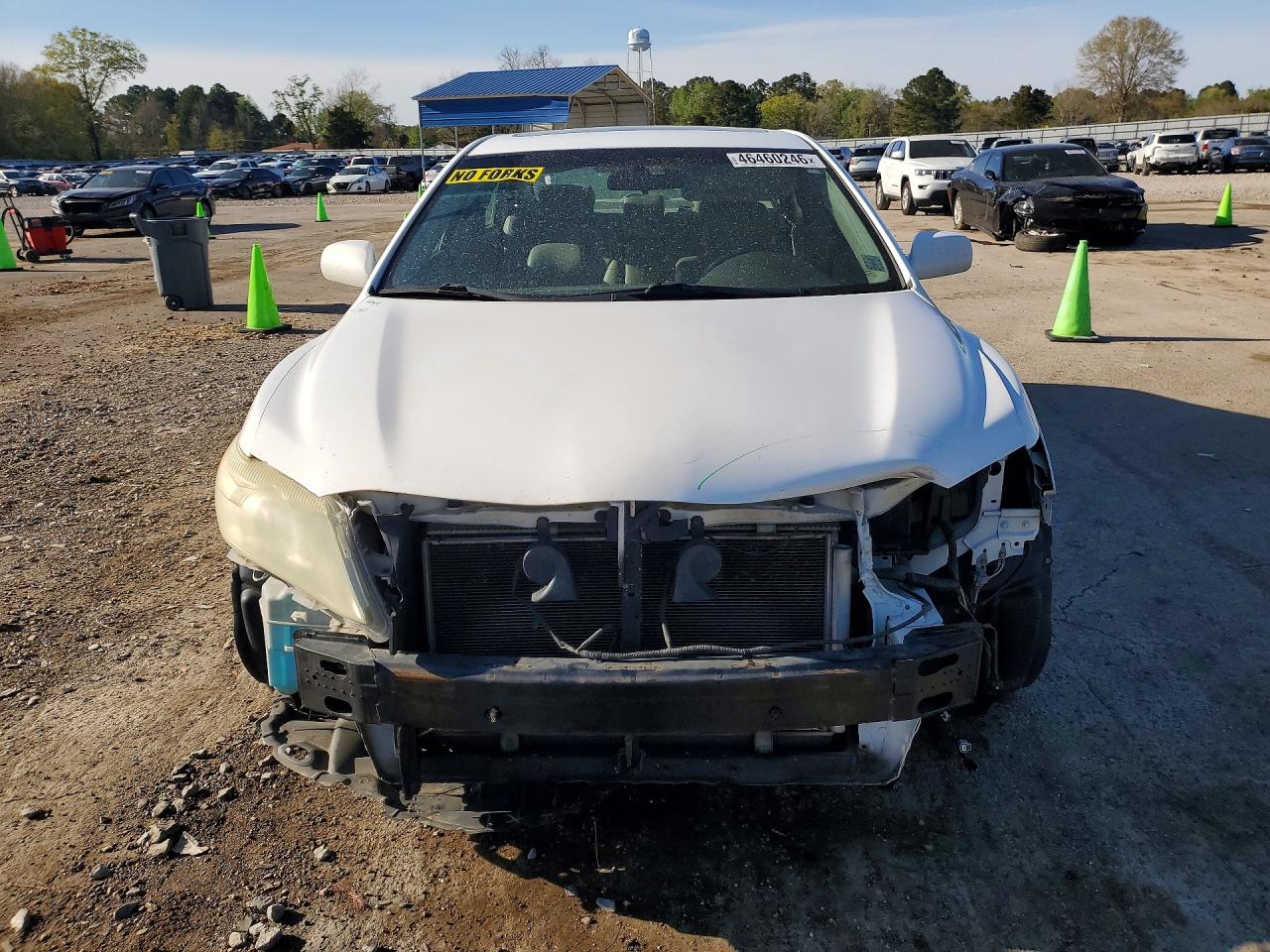 2011 TOYOTA CAMRY LE photo 5