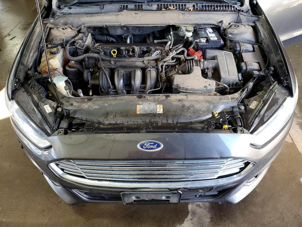 2015 FORD FUSION SE photo 31