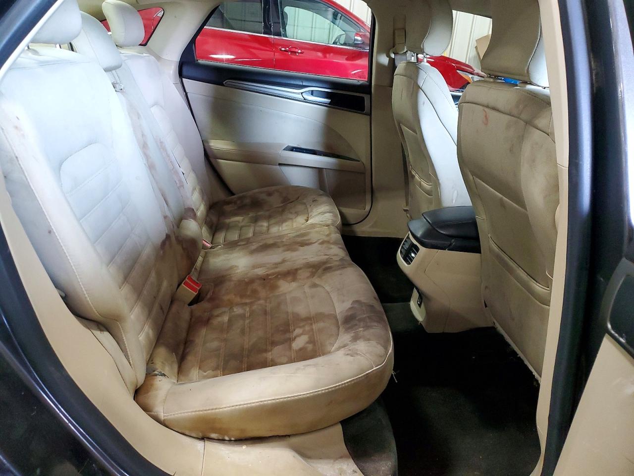 2015 FORD FUSION SE photo 28