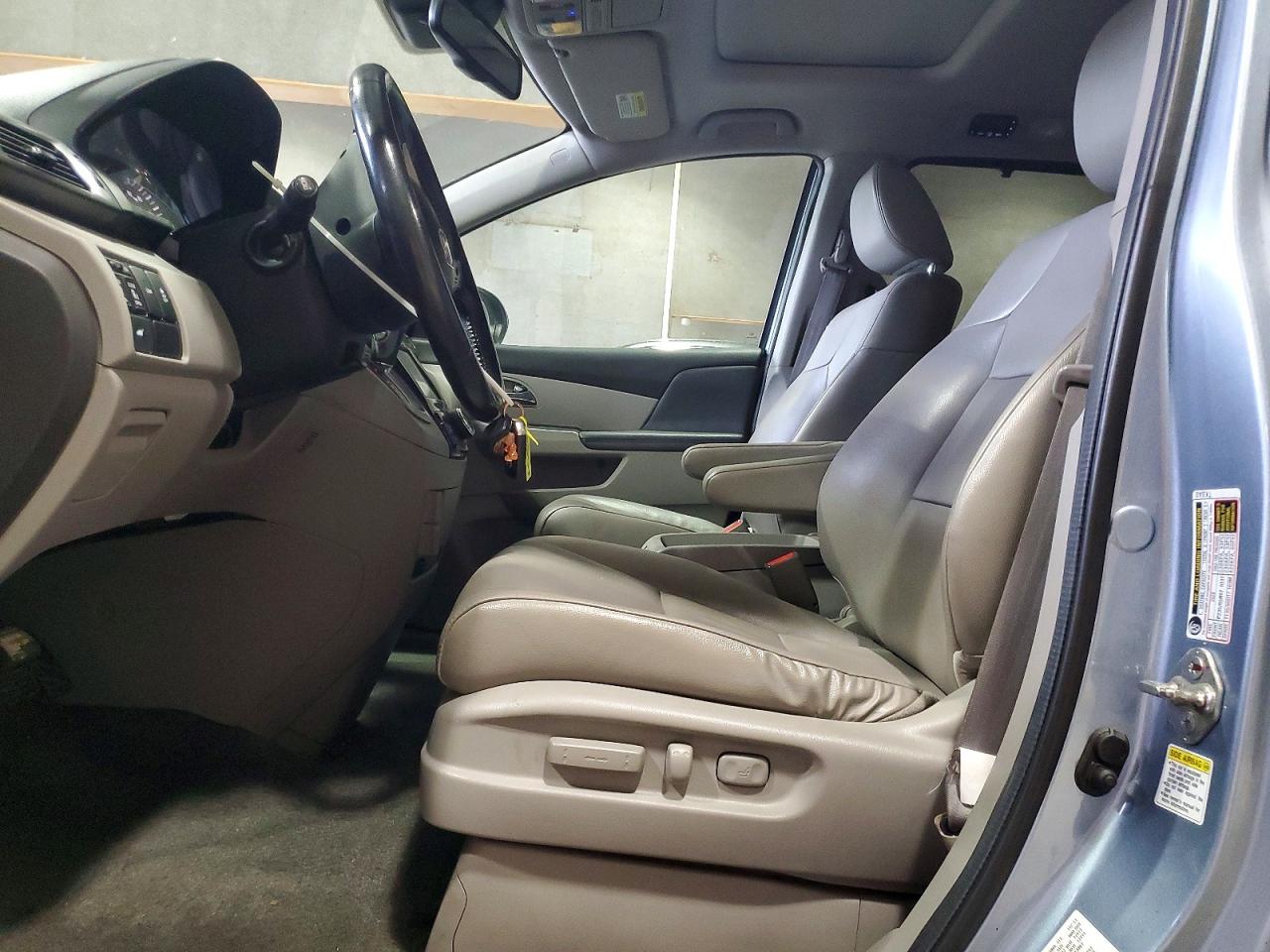 2014 HONDA ODYSSEY EXL photo 7