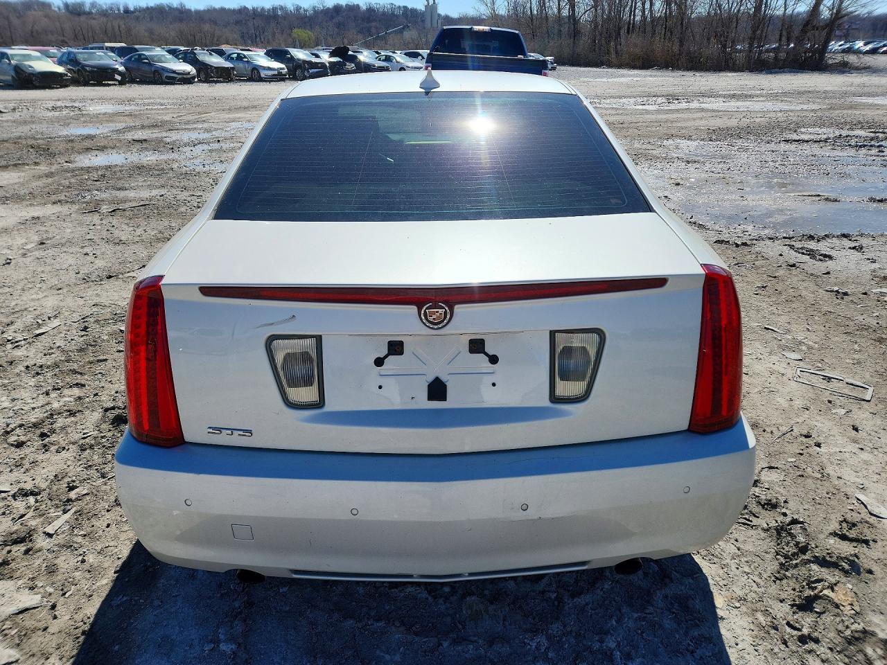 2011 CADILLAC STS LUXURY photo 6