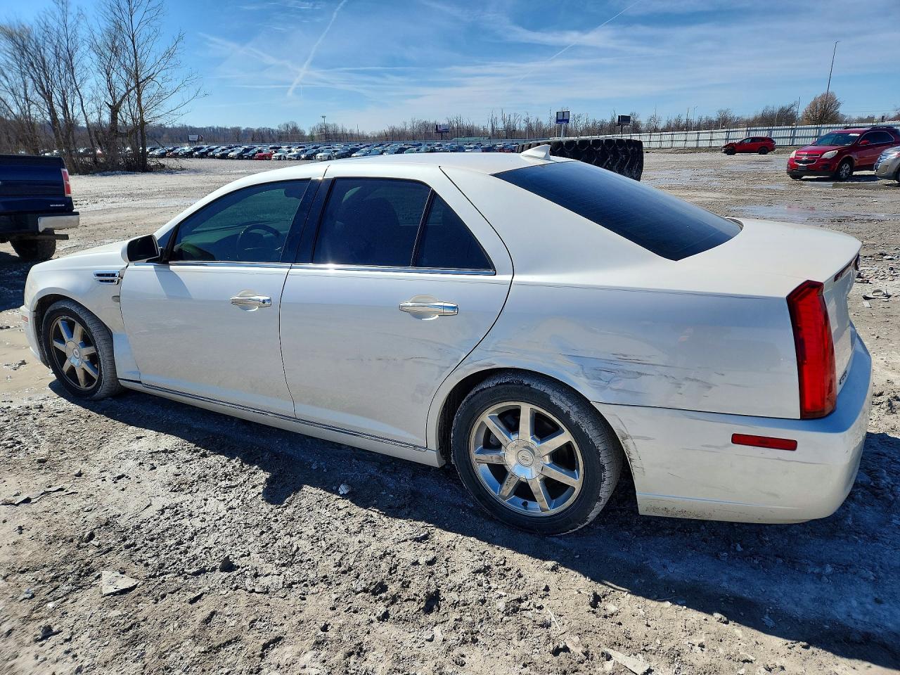 2011 CADILLAC STS LUXURY photo 2