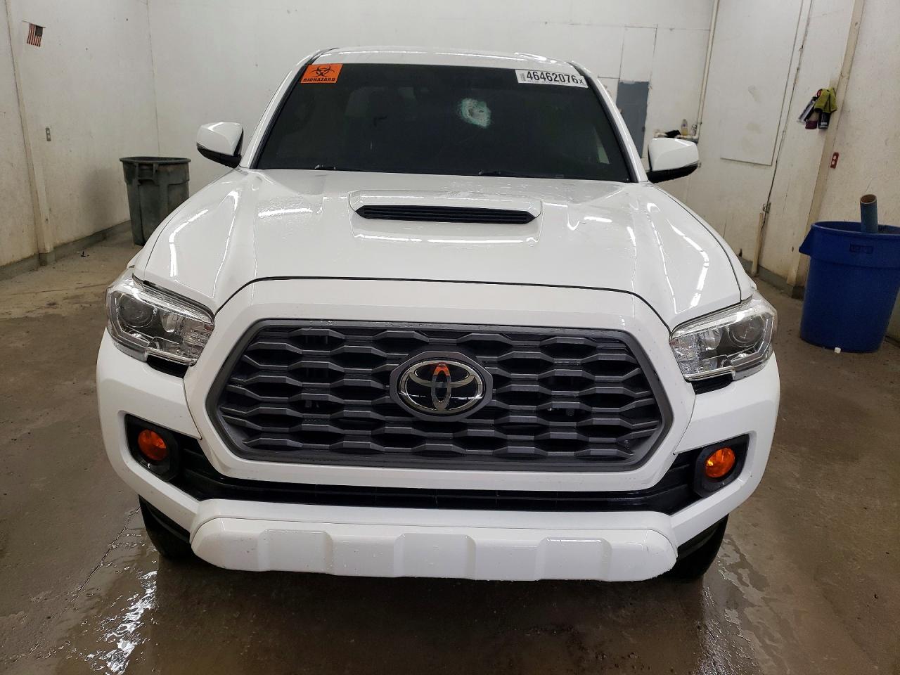2021 TOYOTA TACOMA TRD SPORT photo 5