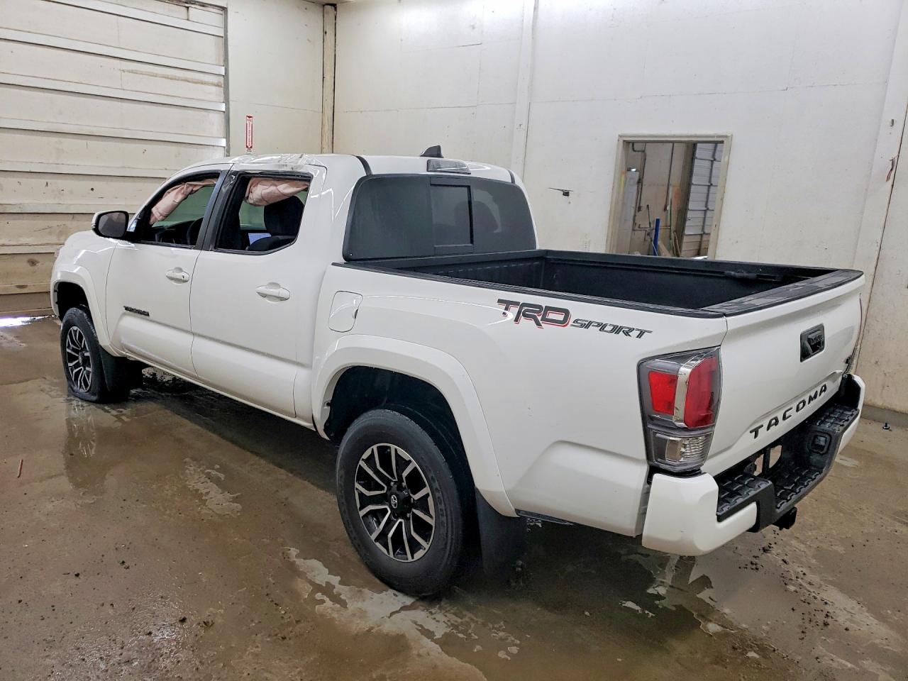 2021 TOYOTA TACOMA TRD SPORT photo 2