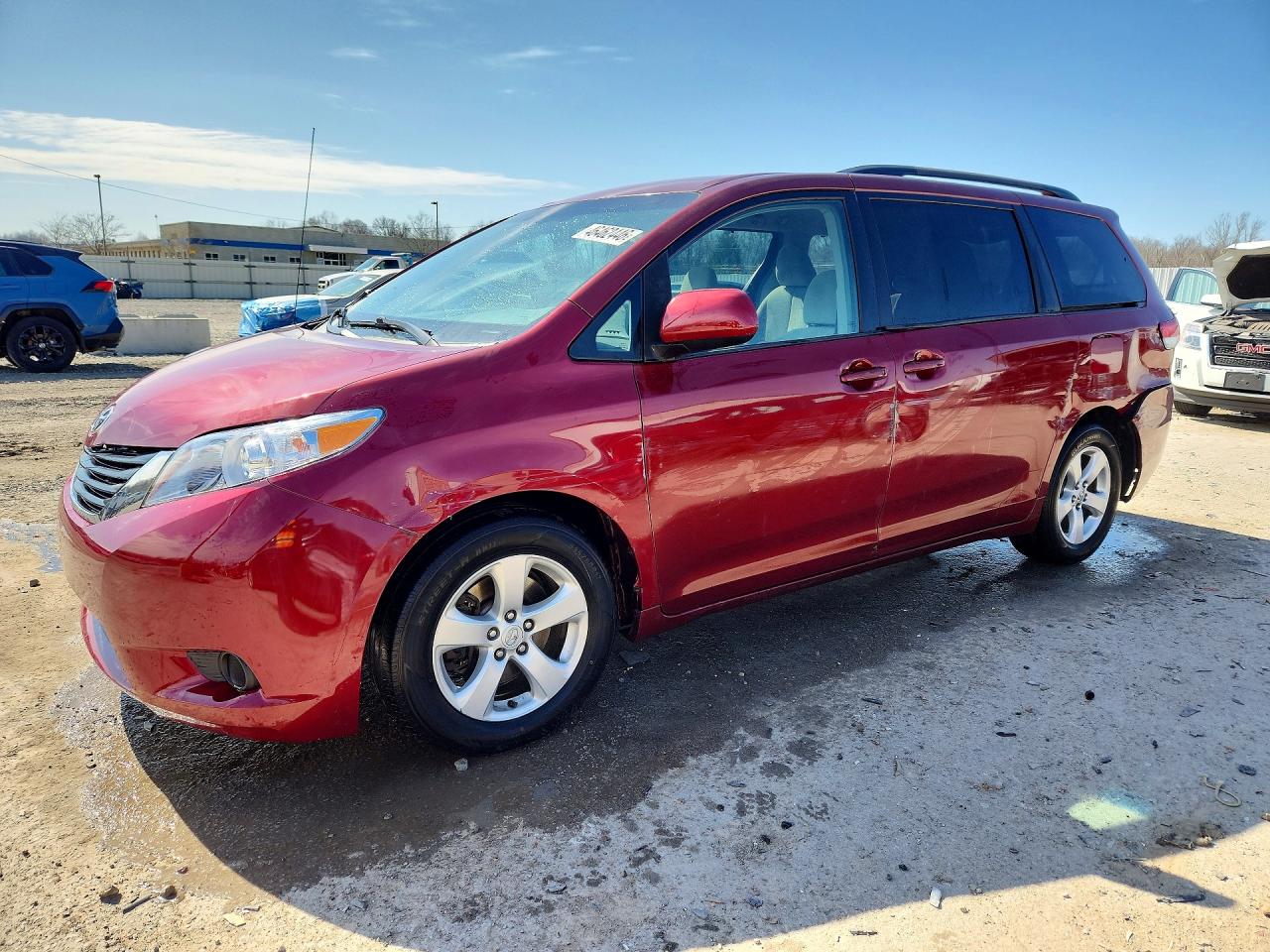 2014 TOYOTA SIENNA
