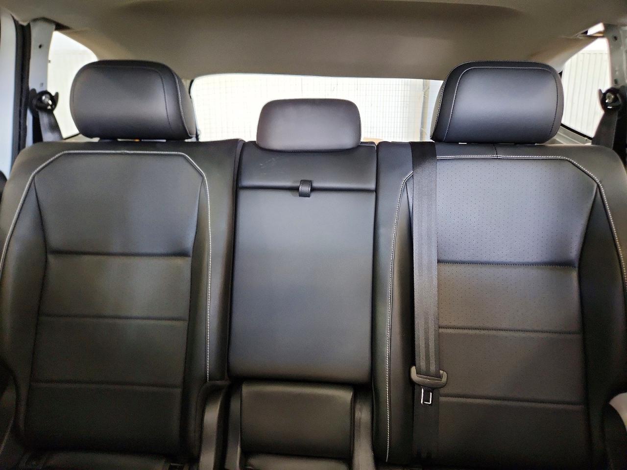 2021 VOLKSWAGEN TIGUAN SE photo 10