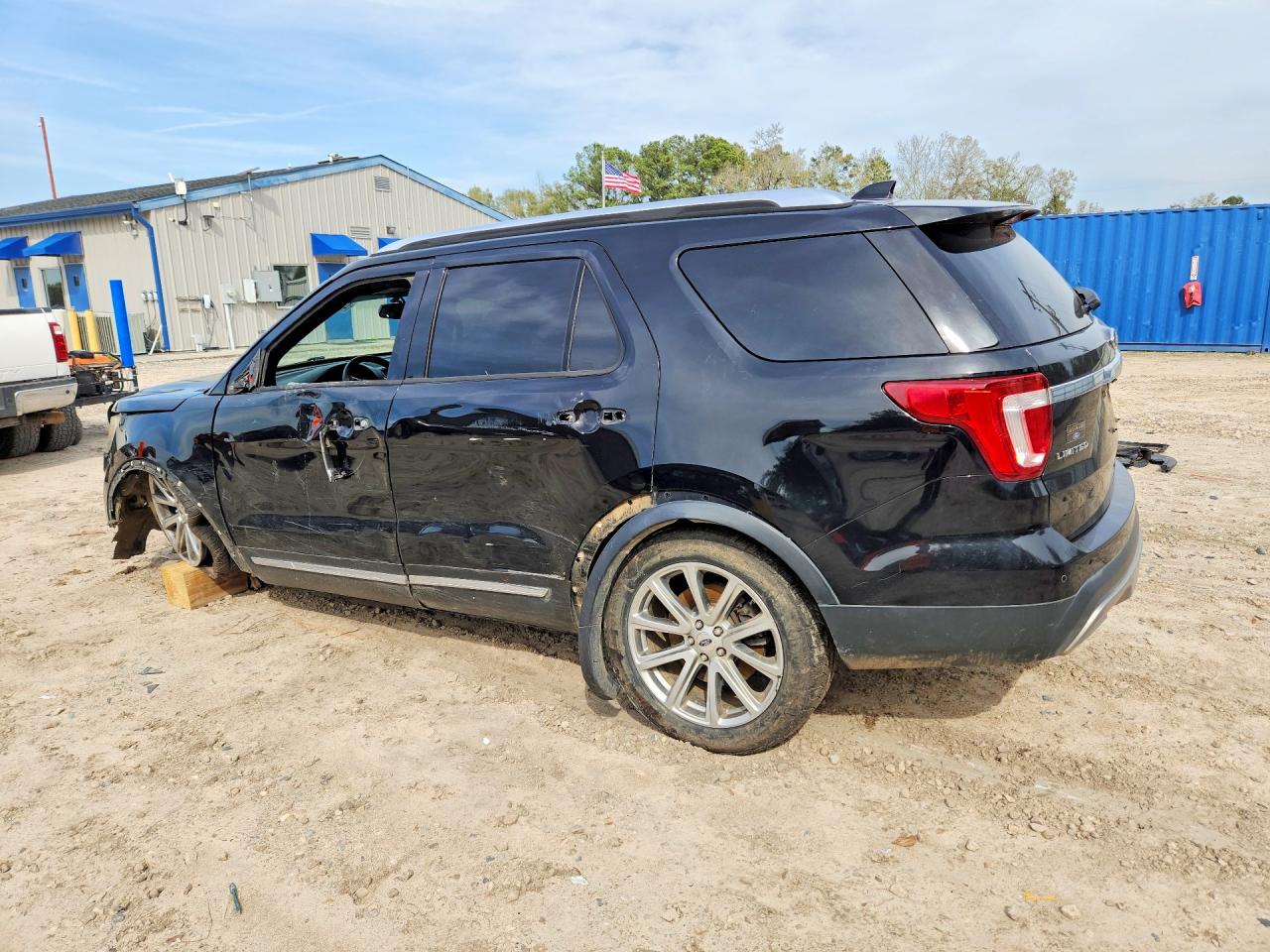 2017 FORD EXPLORER LIMITED photo 2