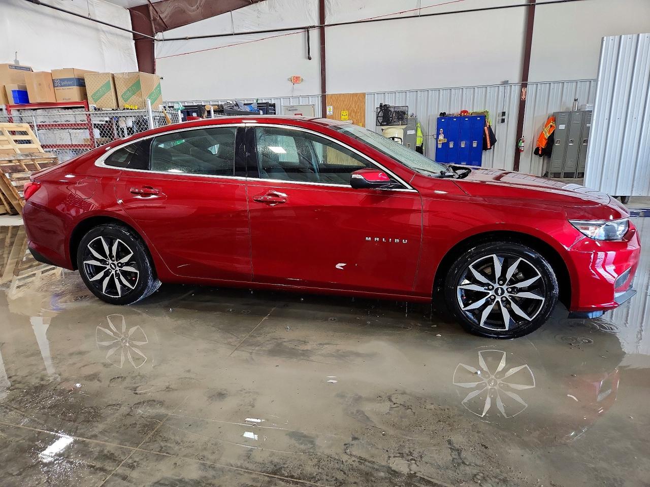 2018 CHEVROLET MALIBU LT photo 4