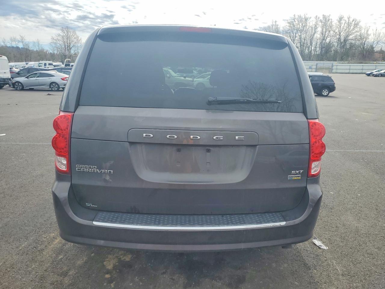 2015 DODGE GRAND CARAVAN SXT photo 6