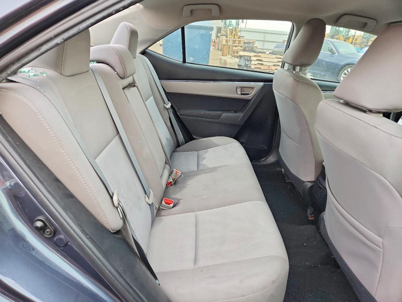 2016 TOYOTA COROLLA LE photo 19