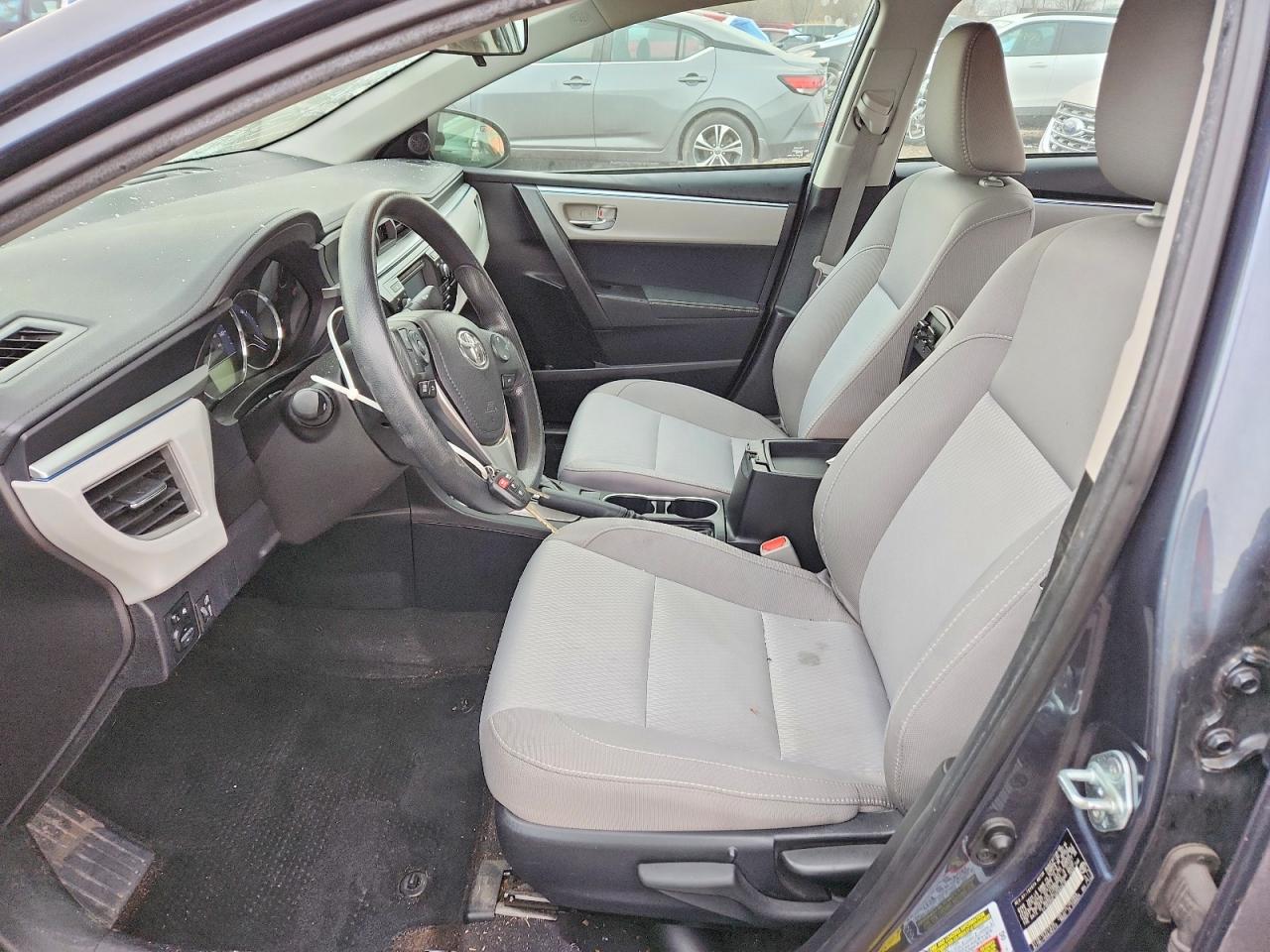 2016 TOYOTA COROLLA LE photo 13