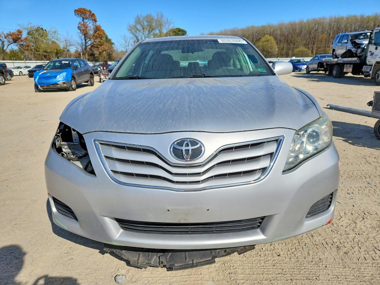 2010 TOYOTA CAMRY LE photo 5