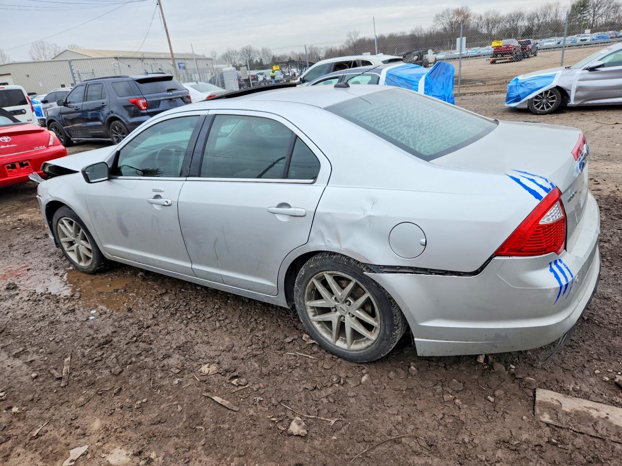 2011 FORD FUSION SEL photo 2