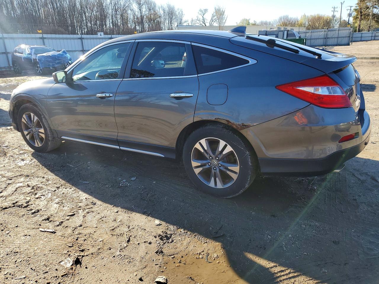 2014 HONDA CROSSTOUR EXL photo 4