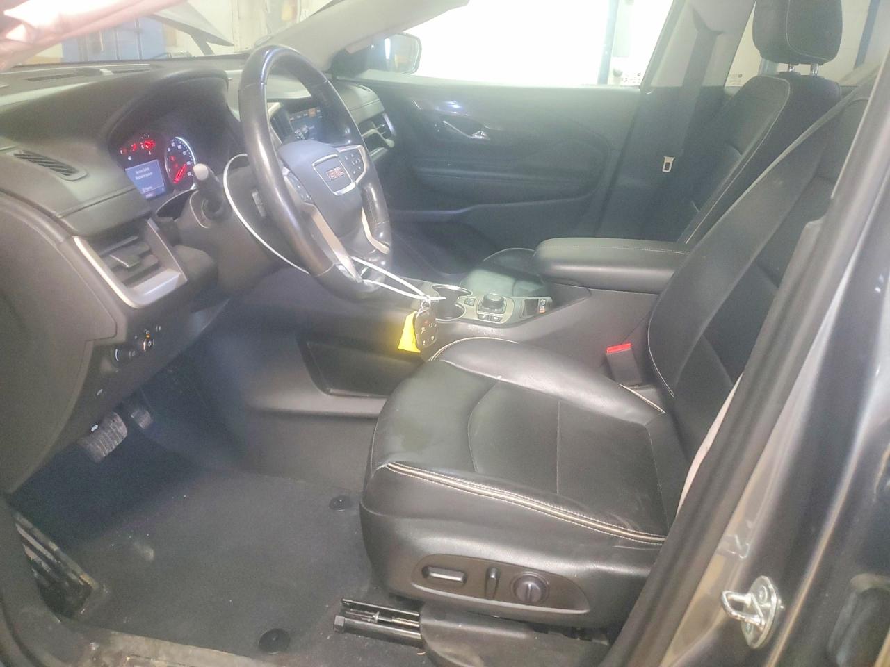 2020 GMC TERRAIN DENALI photo 13