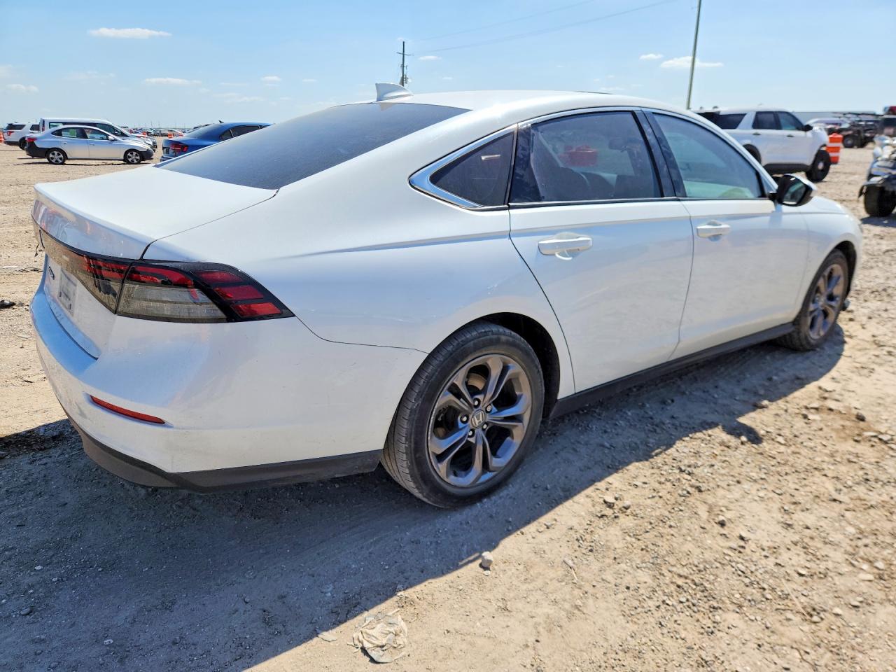 2024 HONDA ACCORD EX photo 7