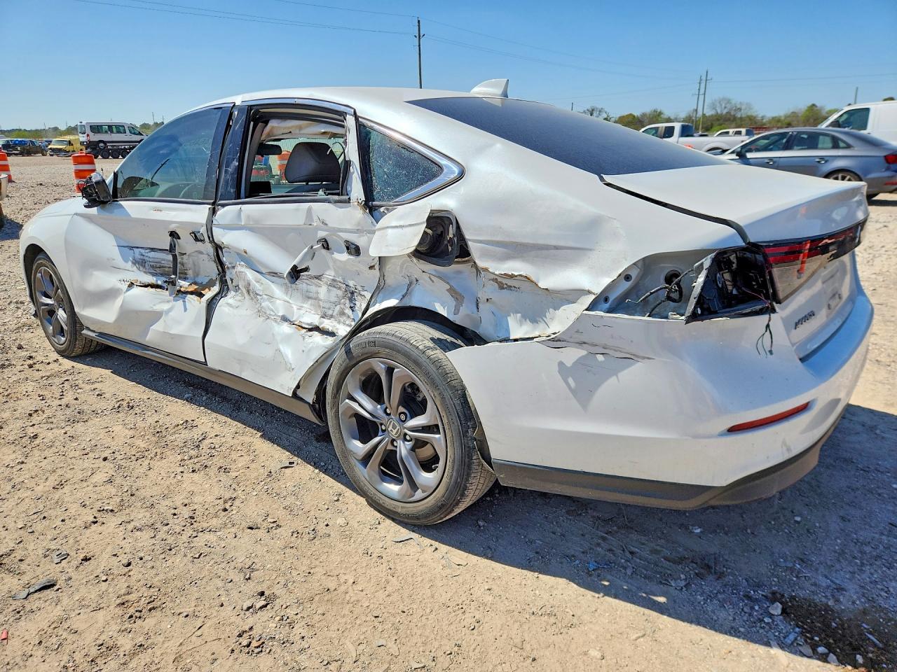2024 HONDA ACCORD EX photo 4