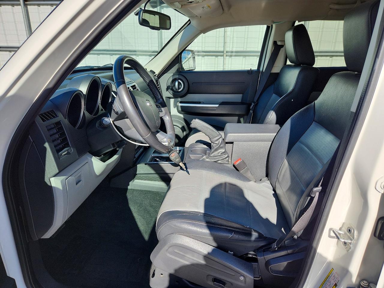 2007 DODGE NITRO SLT photo 13