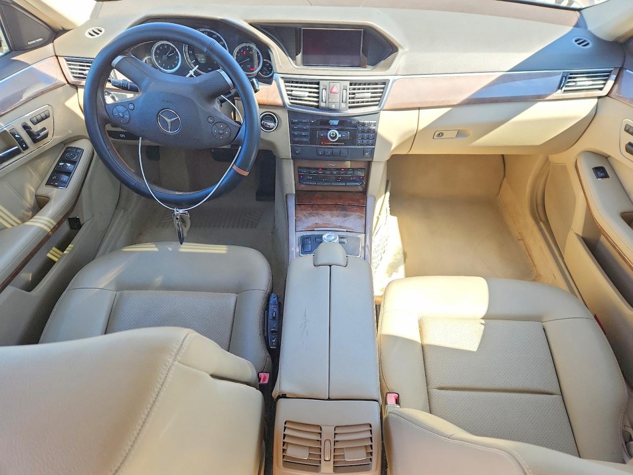 2010 MERCEDES-BENZ E 350 photo 8