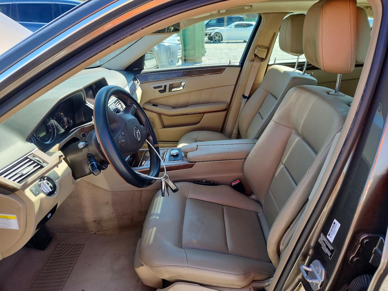2010 MERCEDES-BENZ E 350 photo 7