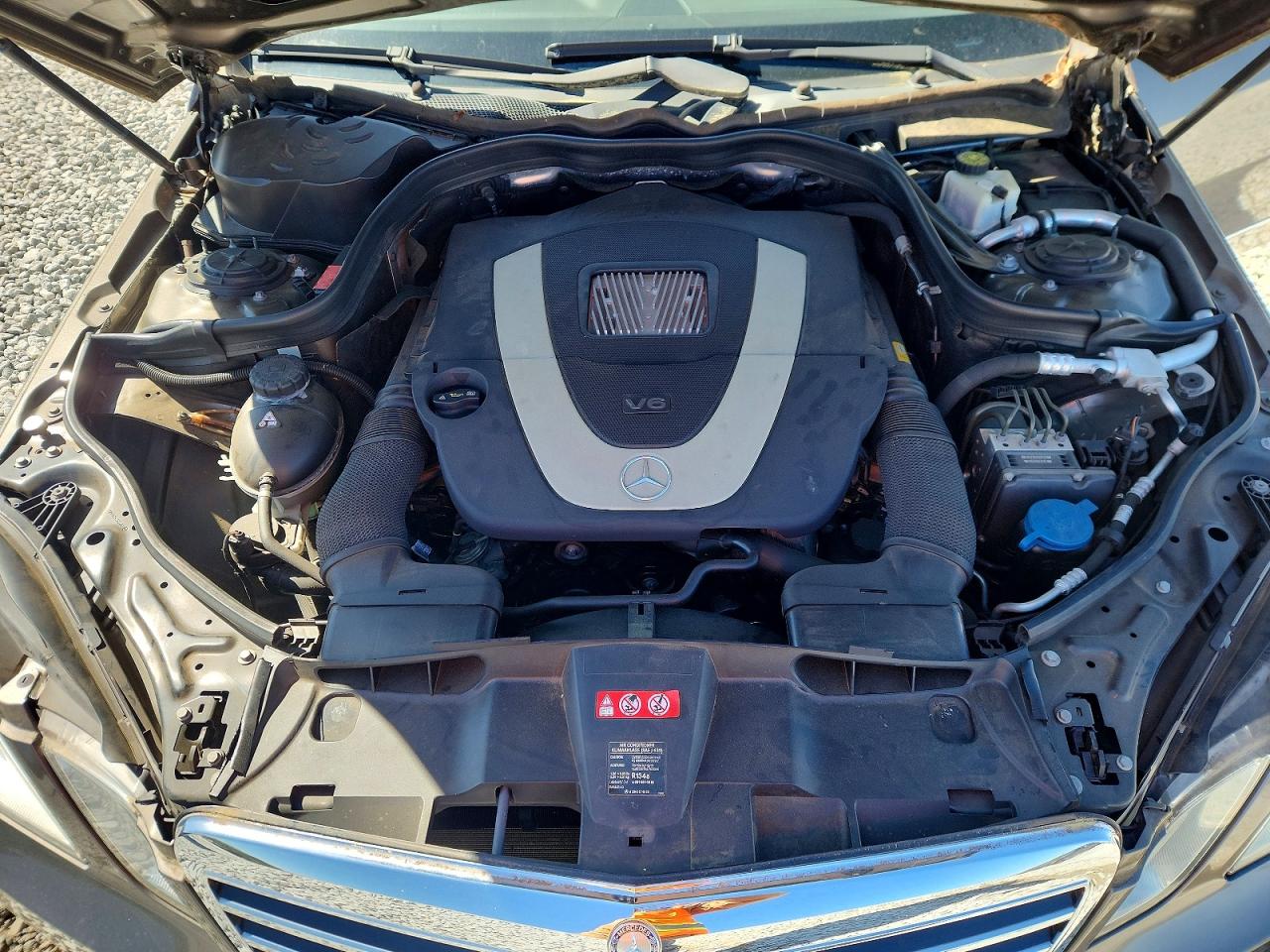 2010 MERCEDES-BENZ E 350 photo 11