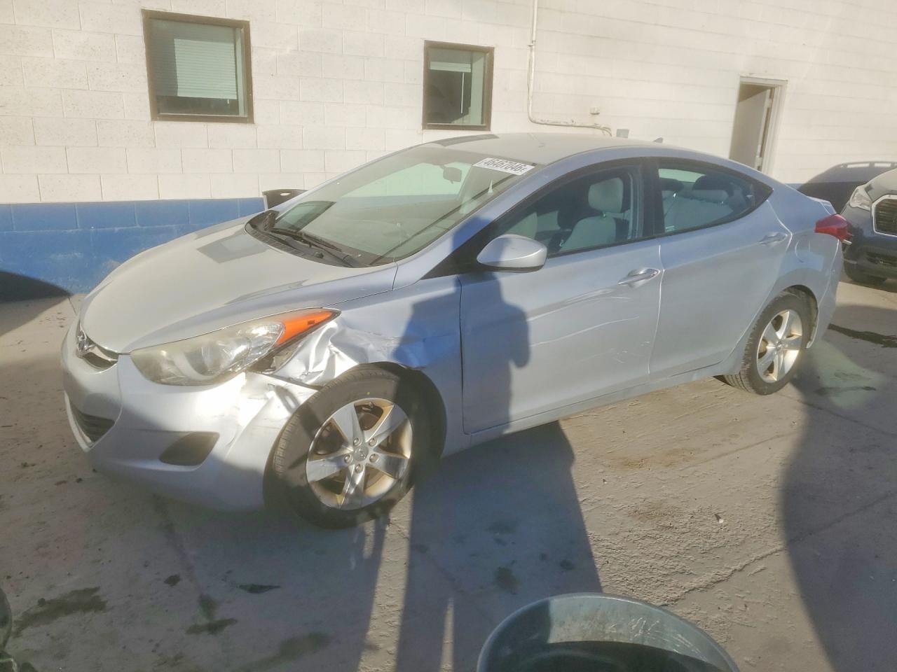 2013 HYUNDAI ELANTRA