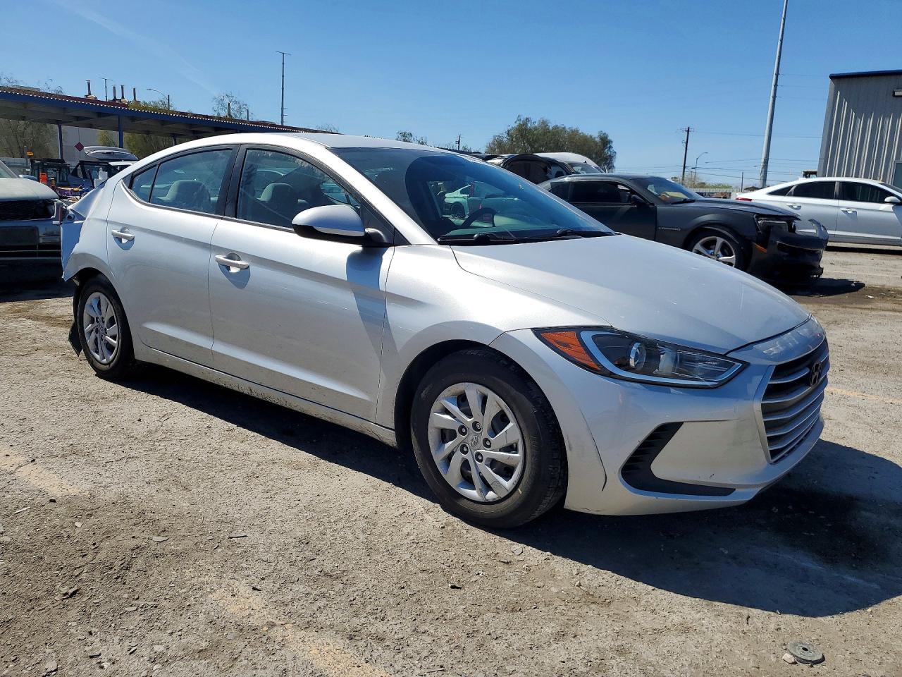 2017 HYUNDAI ELANTRA SE photo 10
