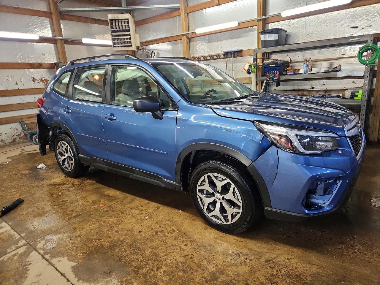2021 SUBARU FORESTER photo 4