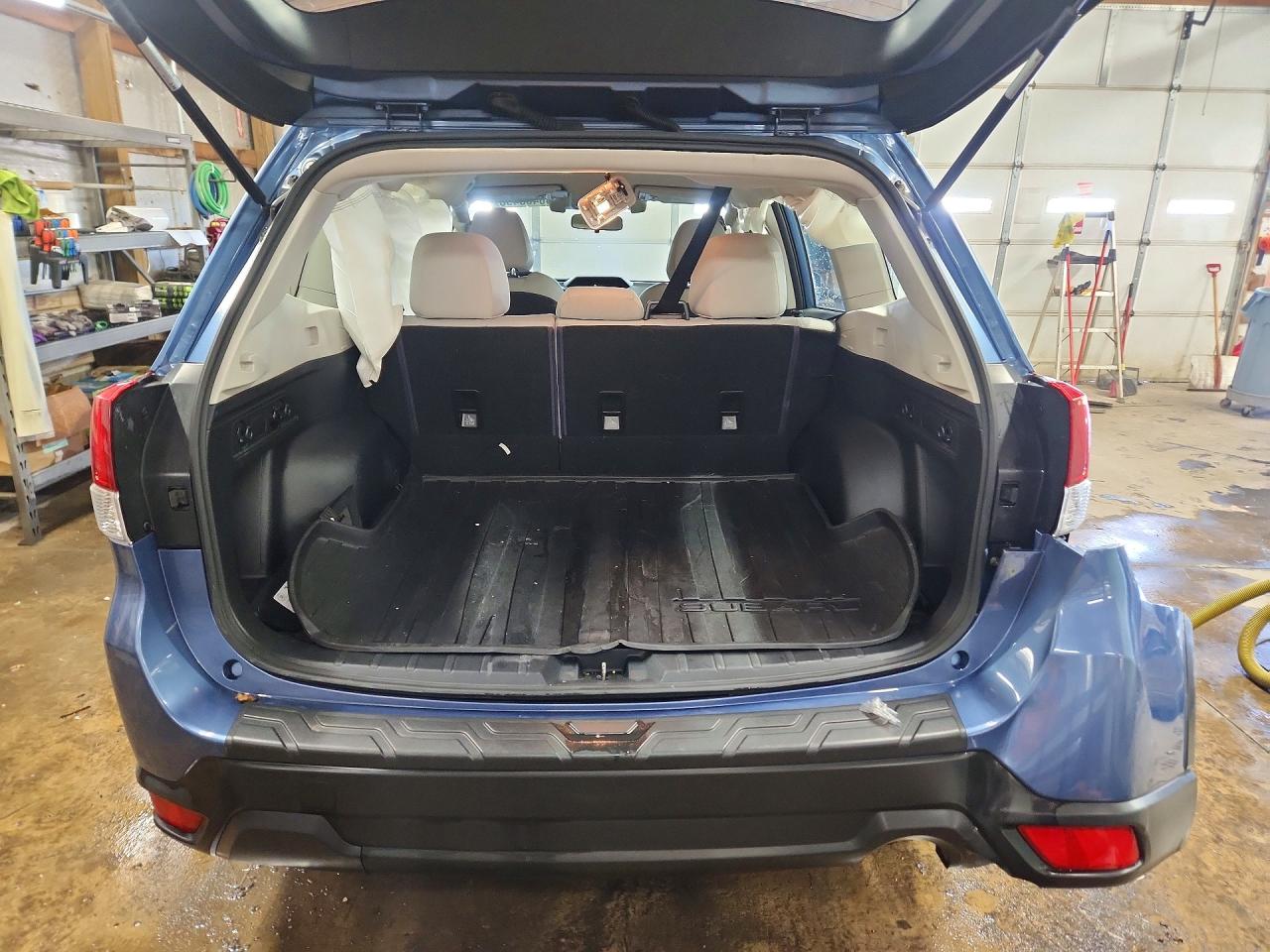 2021 SUBARU FORESTER photo 6
