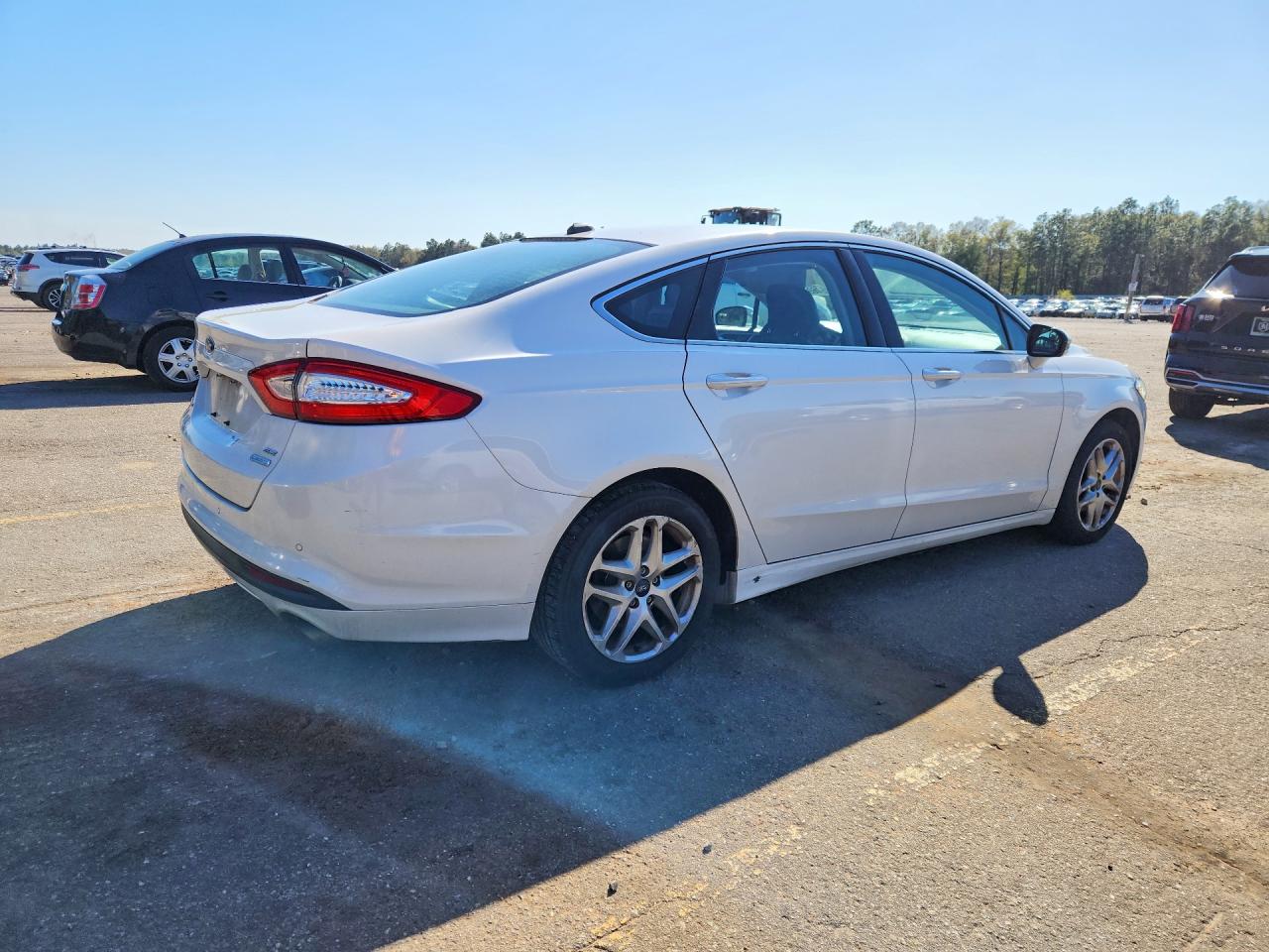 2014 FORD FUSION SE photo 5