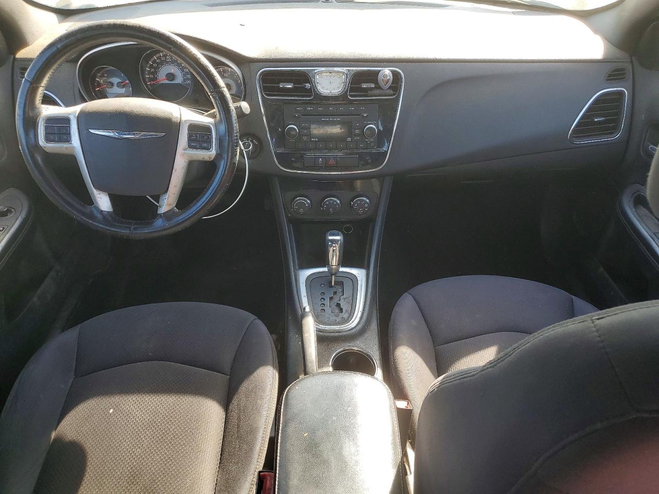 2013 CHRYSLER 200 TOURING photo 15