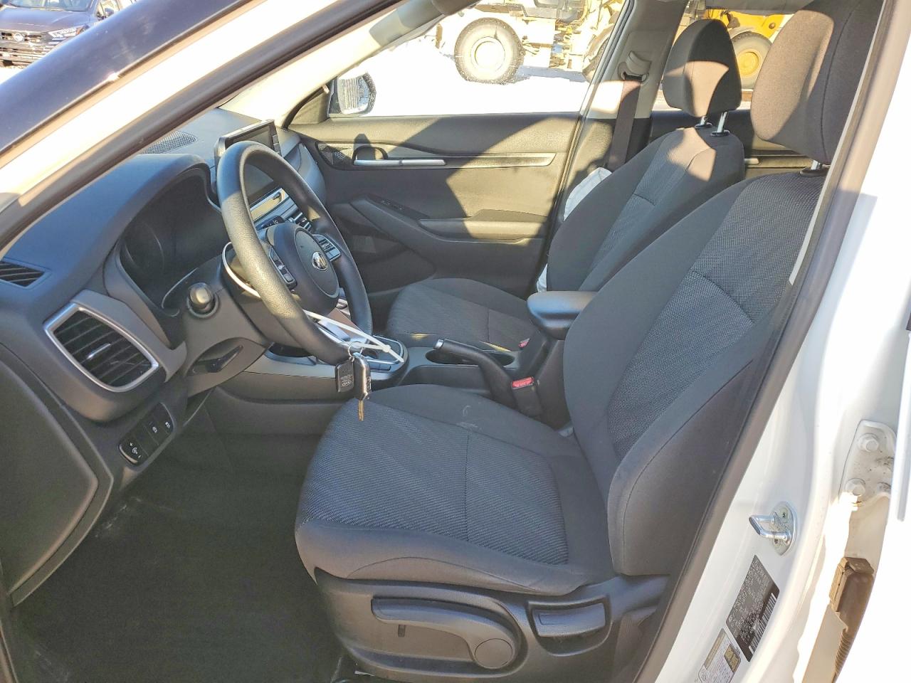 2021 KIA SELTOS LX photo 13